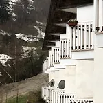 Casa Amy Nyaraló